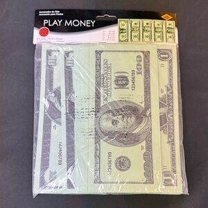 Beistle Play Money Set with $100 (20 of each), $20, $10, $5, $1 paper money LRG